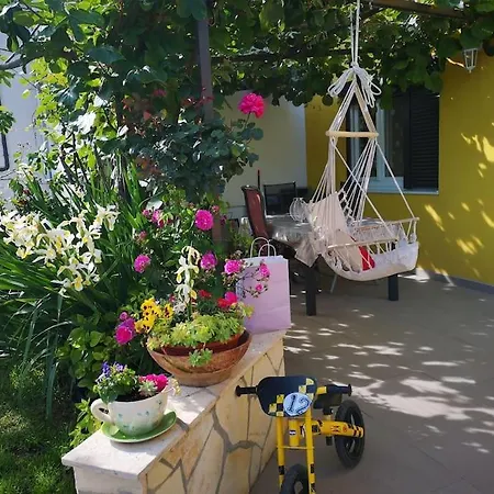 Apartment Apartman Mateo Porec